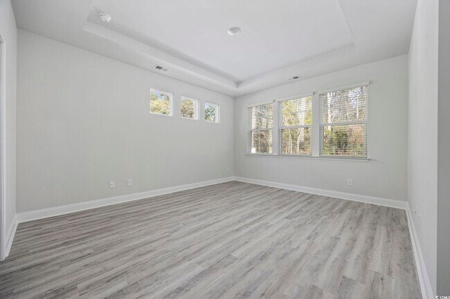 Building Photo - 7151 Shooting Star Way