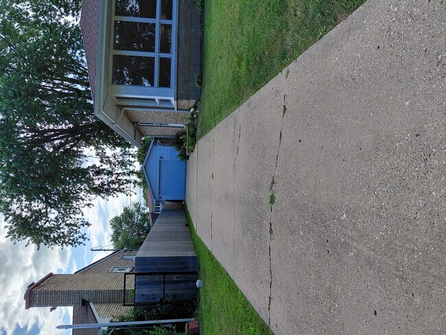 Building Photo - 2116 Walnut St
