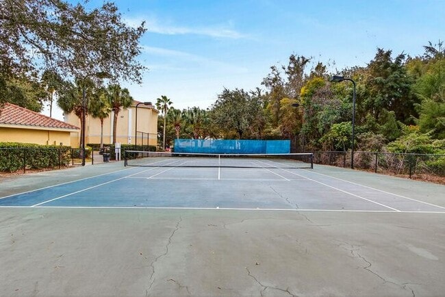 Building Photo - Immaculately updated 3/2.5 Three-Story Maitland Condo in Visconti!