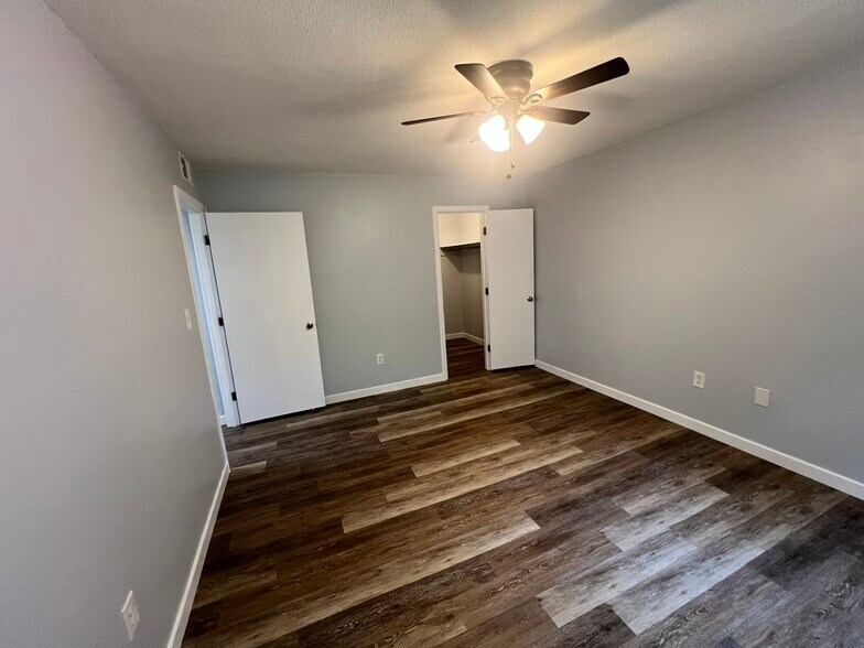 Building Photo - 1100 Skyland Dr
