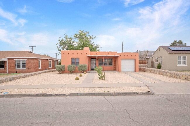 Building Photo - 819 Ellis St