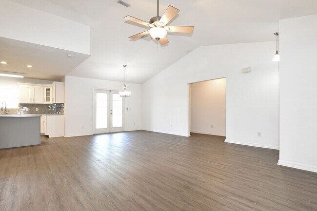 Building Photo - 9892 SW 95th Pl