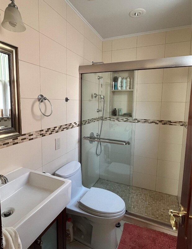 Building Photo - 55-69-69229 229th St