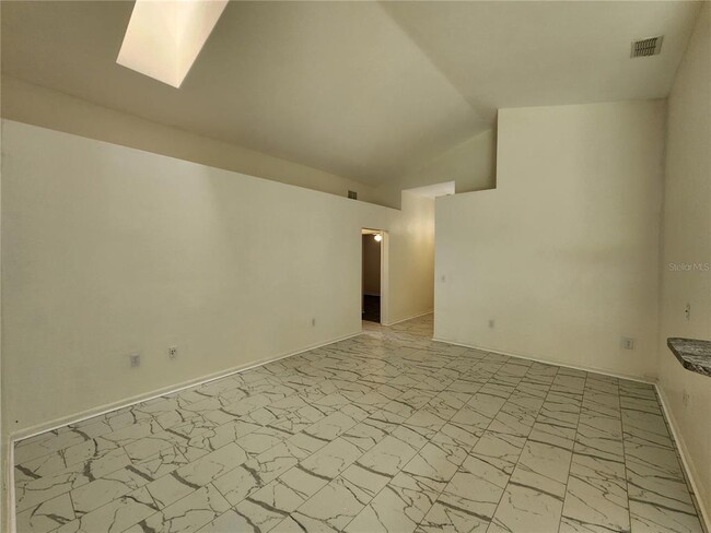 Building Photo - 4930 NW 20th Dr