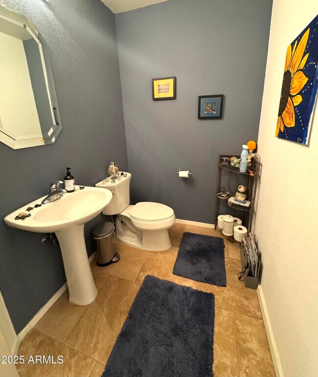 Building Photo - 8833 S 51st St