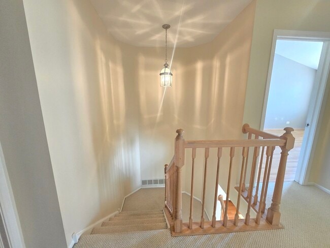 Building Photo - 109 Thistle Ct