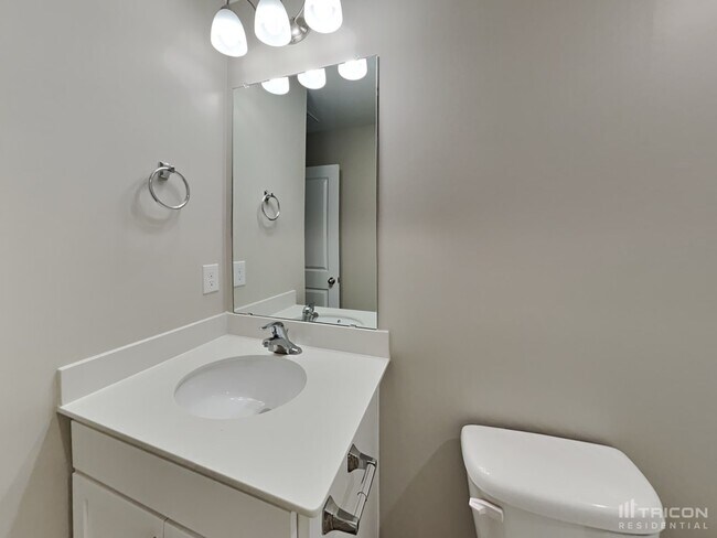 Building Photo - 283 Millen Dr