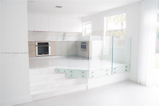 Building Photo - 10996 NW 58th Terrace