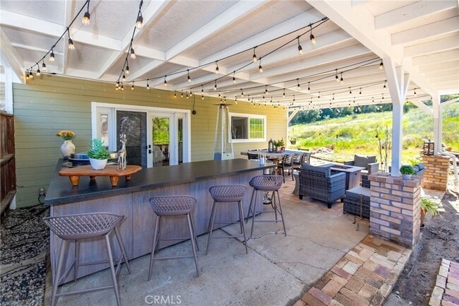 Building Photo - 1720 Vista Del Lago