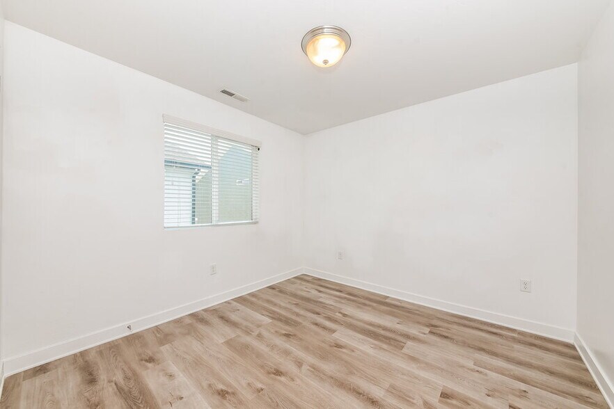 Building Photo - 7877 Cronus Ln