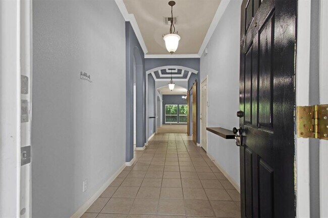 Building Photo - 3300 Winding Shore Ln