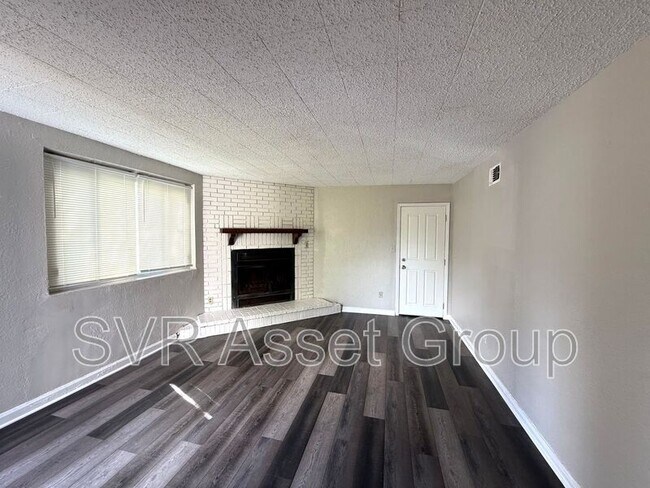 Building Photo - 9073 11th Ave