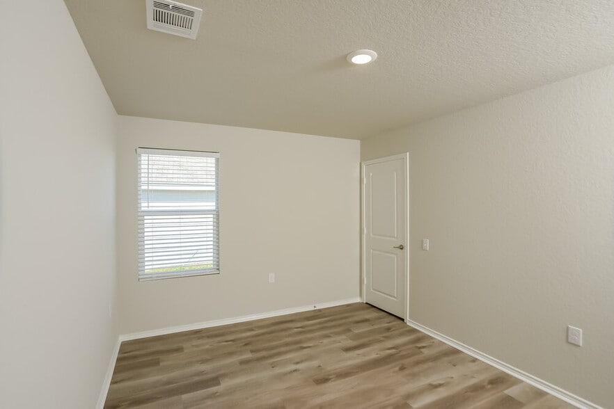 Building Photo - 13115 Ashworth Blvd