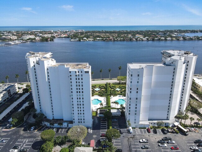 Building Photo - 1701 S Flagler Dr