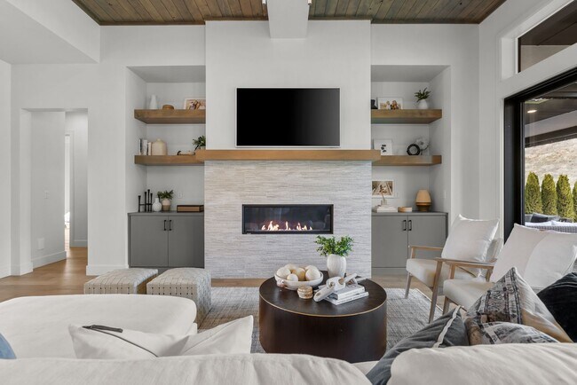 Building Photo - Stunning North Boise Foothills Home Availa...