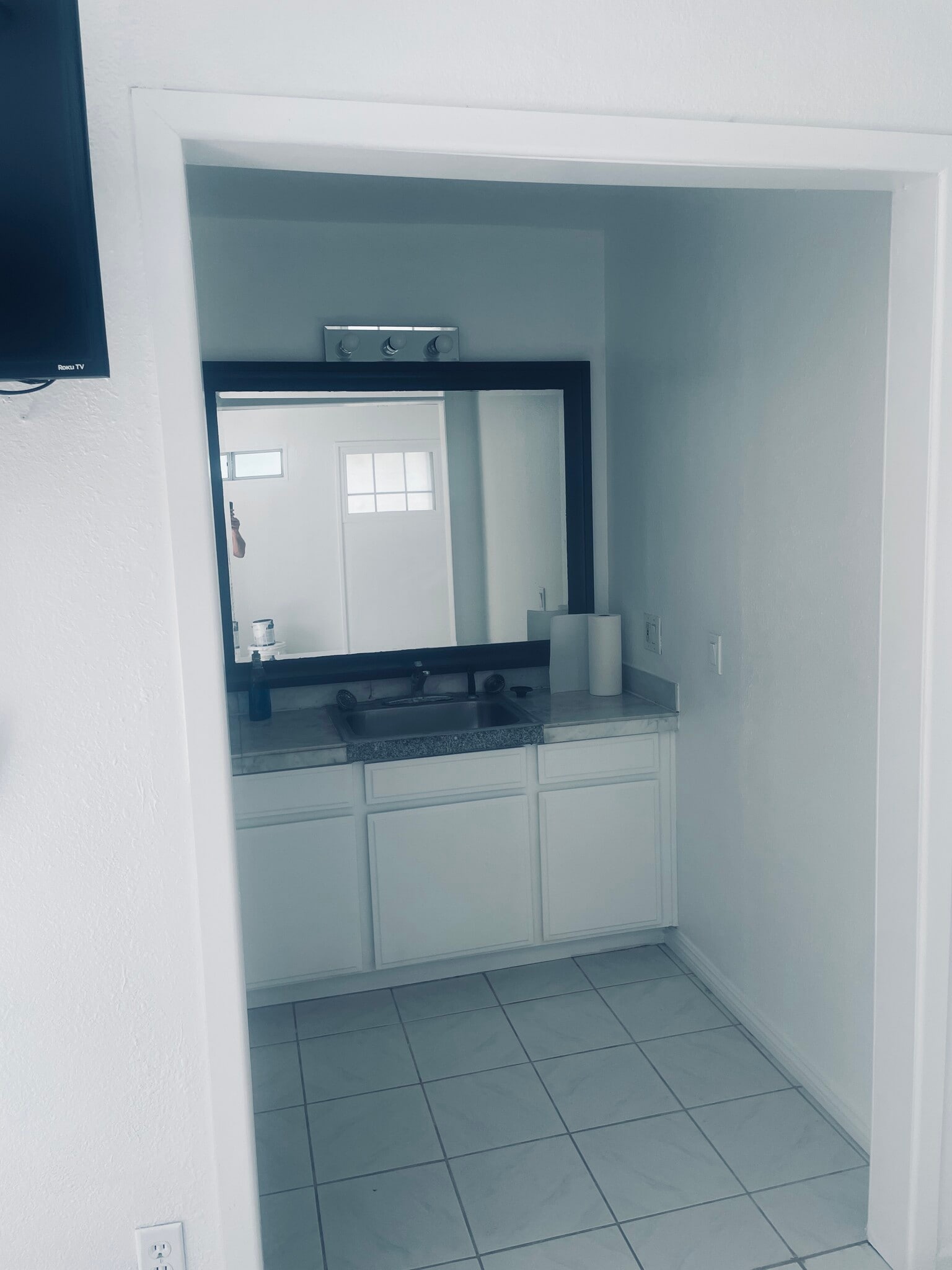 Building Photo - 321 Greenwood Pl