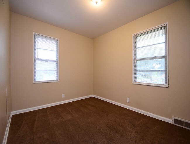 Building Photo - 4915 Mayberry St