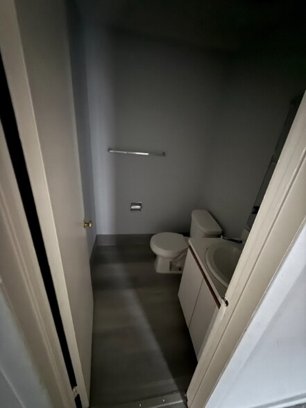 Building Photo - 10 Congress St