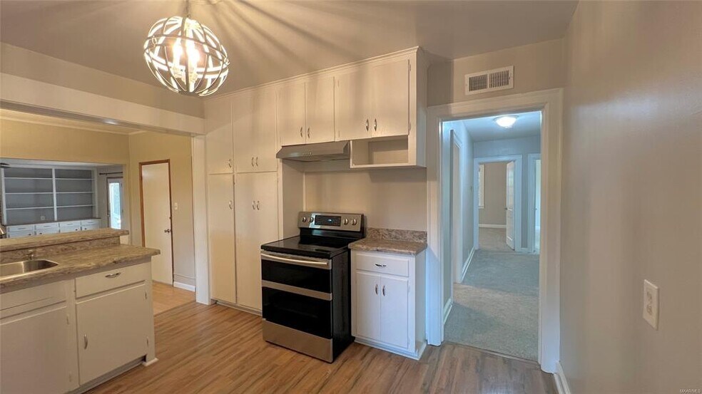 Building Photo - 3505 Pelzer Ave