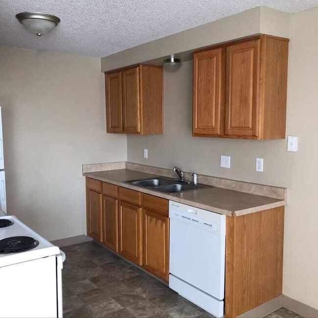 Building Photo - 248 W Clark St