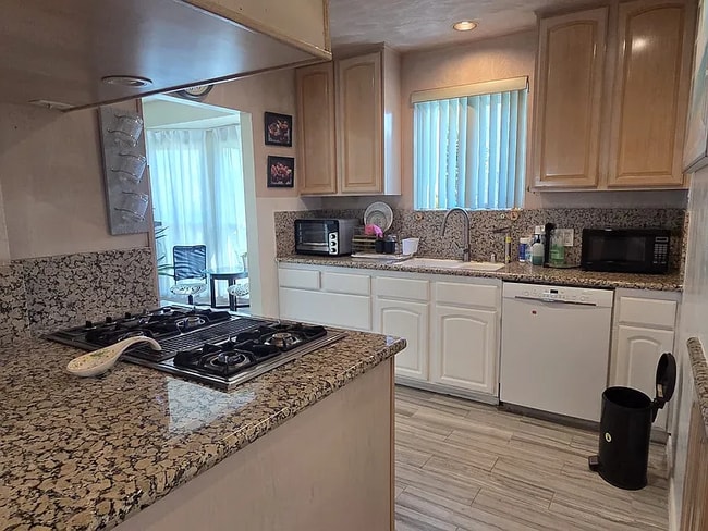 Building Photo - Stunning 3BR/1BA Home in Prime West Covina Neighborhood