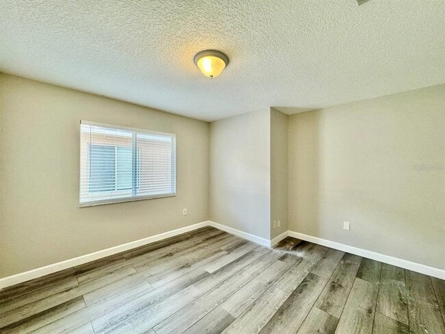 Building Photo - 18112 Canal Pointe St