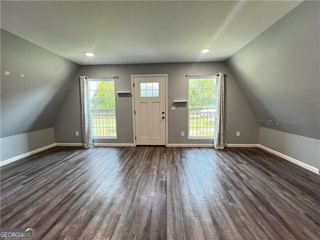 Building Photo - 351 Valley View Cir SE