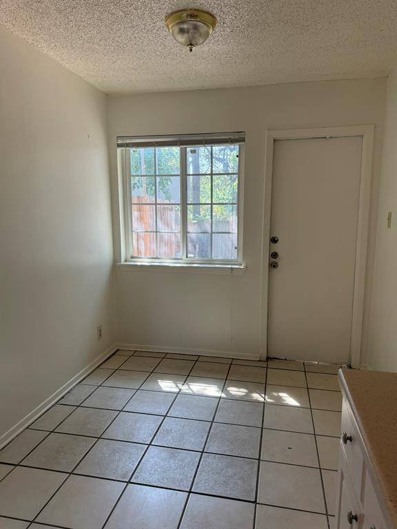 Building Photo - 3405 Willowrun Cove