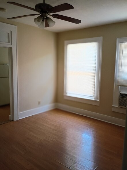 Building Photo - 212 W Rio Grande Ave