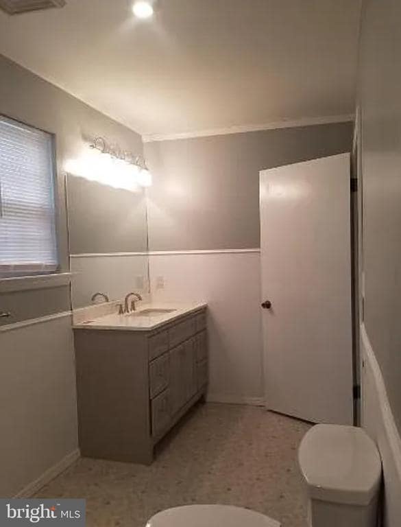 Building Photo - 230 High St E