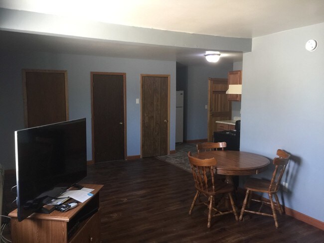 Building Photo - 1005 41st Ave