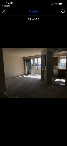 Building Photo - 10790 Rose Ave