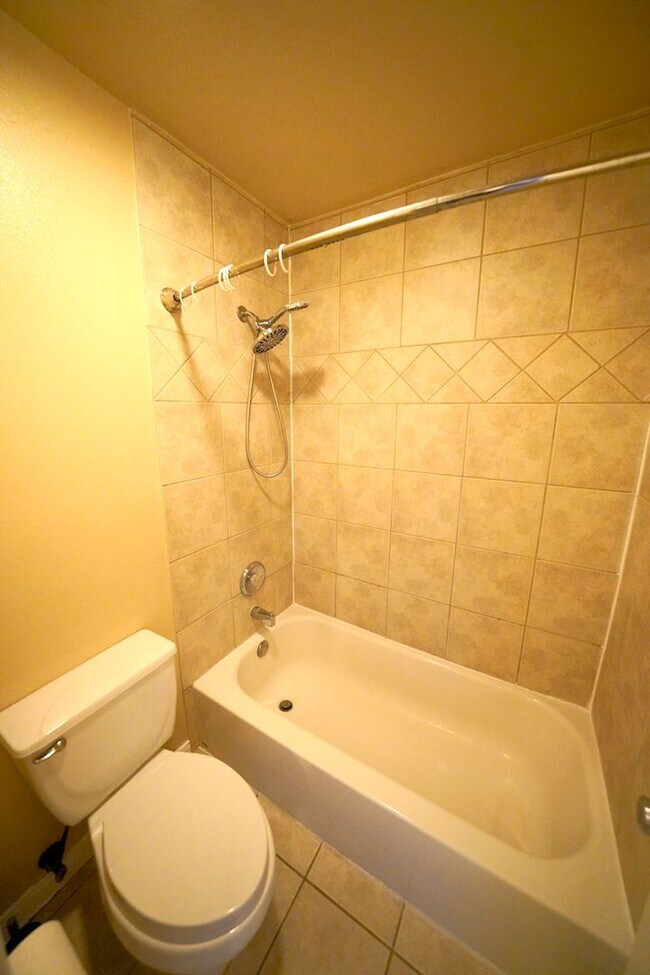 Building Photo - 68 Chapel Hill Cir