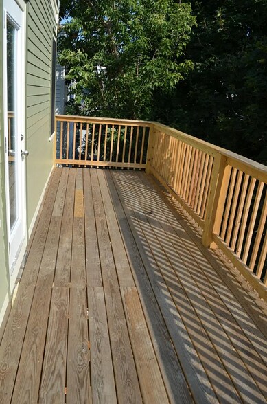 Building Photo - 5 Sudan St