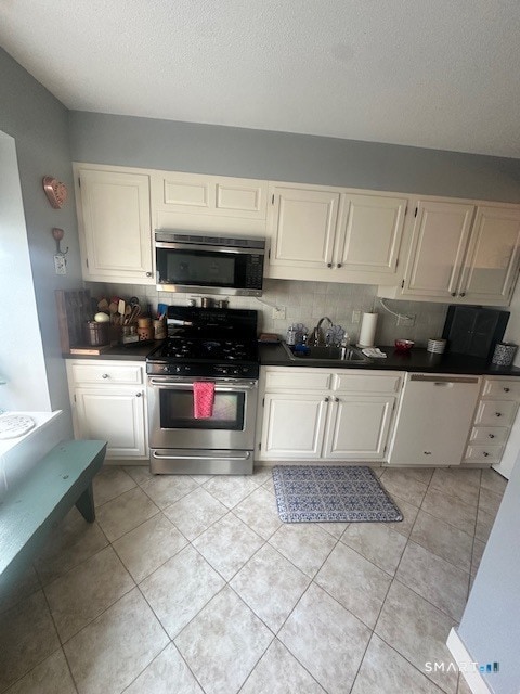 Building Photo - 25 Farmington Chase Crescent