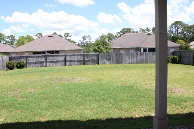 Building Photo - 135 Alicia Dr