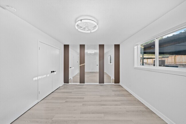 Building Photo - 14333 Memorial Dr