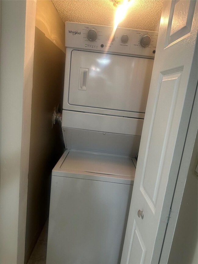 Building Photo - 11150 W Sample Rd