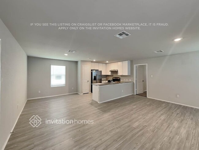 Building Photo - 7218 Lincoln Trce