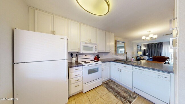Building Photo - 4354 N 82nd St