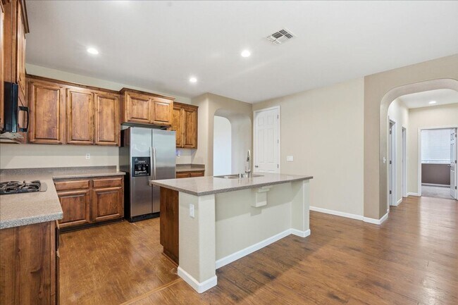 Building Photo - 4143 Cahakia Pl