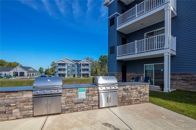 Building Photo - 22 Loso Dr