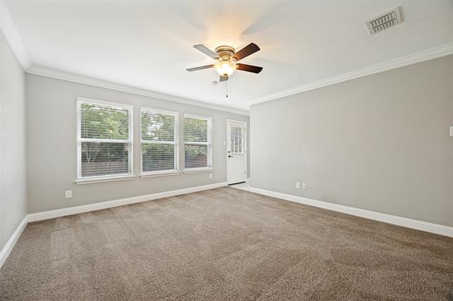 Building Photo - 1601 Elm St