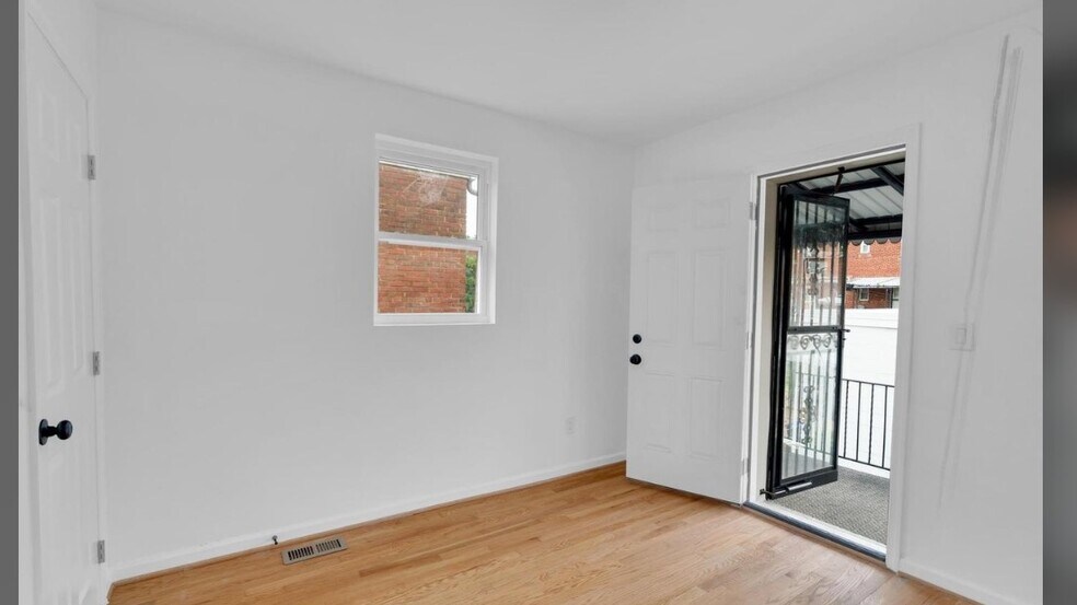 Building Photo - 518 Oglethorpe St NE