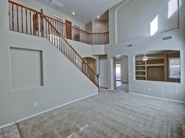 Building Photo - 2919 S 71st Dr