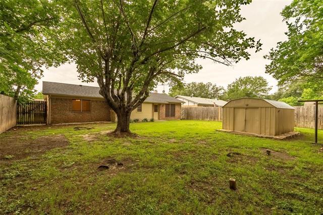 Building Photo - 5621 Brent Dr