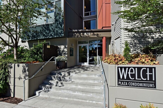 Building Photo - Spacious 2BR/1.75BA Condo in Convenient Location (Central District)