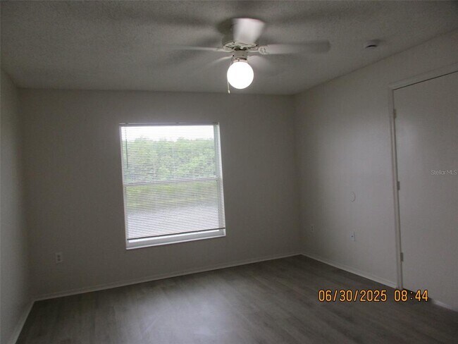 Building Photo - 13336 Fairway Glen Dr