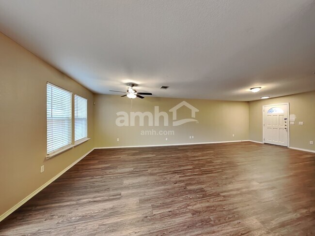 Building Photo - 9211 Mission Run