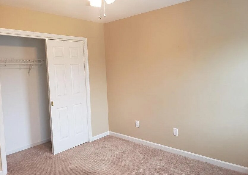 Building Photo - 8231 Hempshire Pl